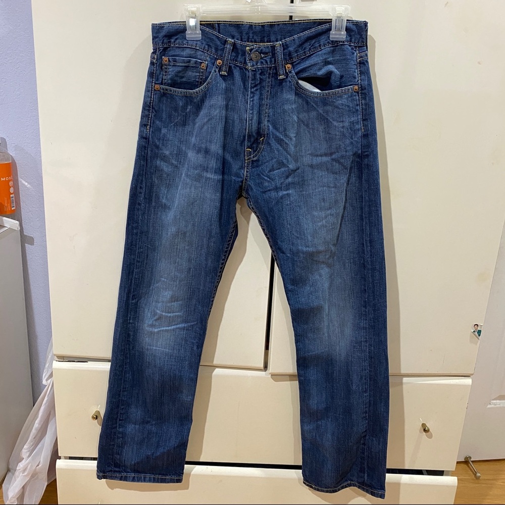 Blue Levi regular fit 505 mom jeans